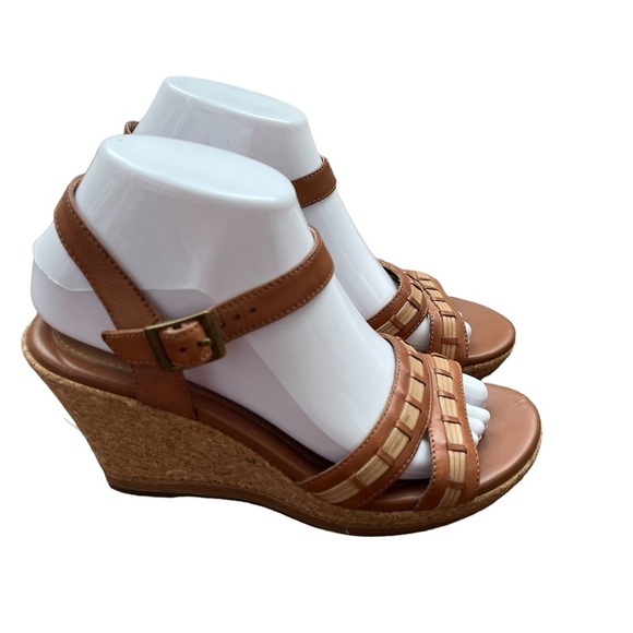 Clarks Womens Shoe Pitch Cocoa Cork Wedge Sandal Heel Tan Leather Size 7.5M - Picture 1 of 9